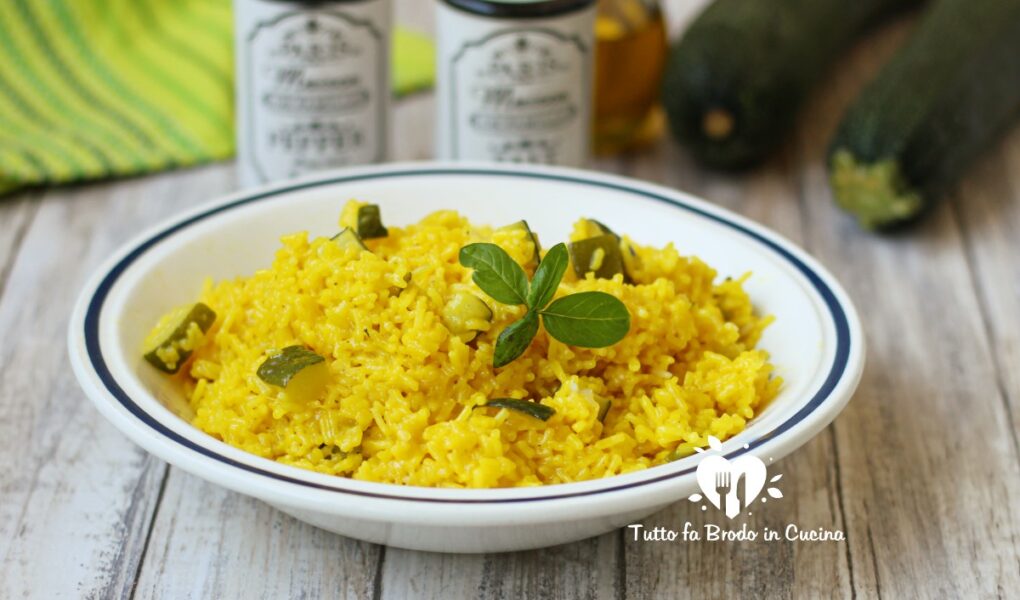 RISOTTO ALLO ZAFFERANO CON ZUCCHINE