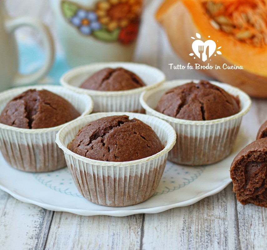 MUFFIN ALLA ZUCCA E CACAO