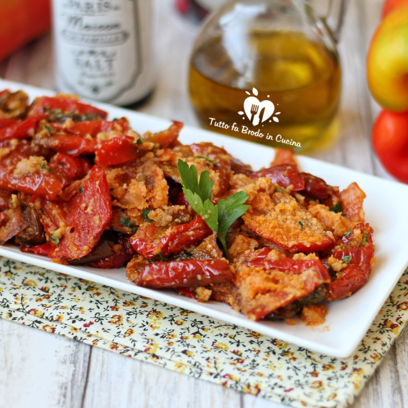 PEPERONI AL PANGRATTATO E PARMIGIANO