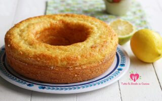 CIAMBELLA AL LIMONE SENZA BURRO E LATTE