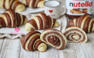 CORNETTI BICOLORE ALLA NUTELLA
