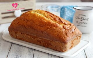 PLUMCAKE AL LATTE DI MANDORLE