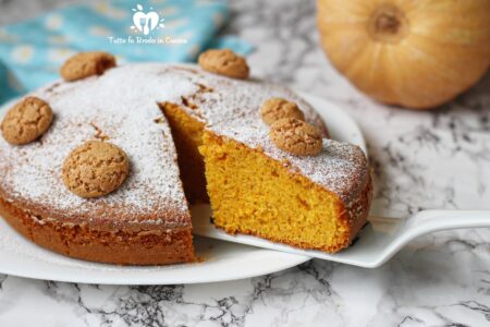 TORTA DI ZUCCA E AMARETTI