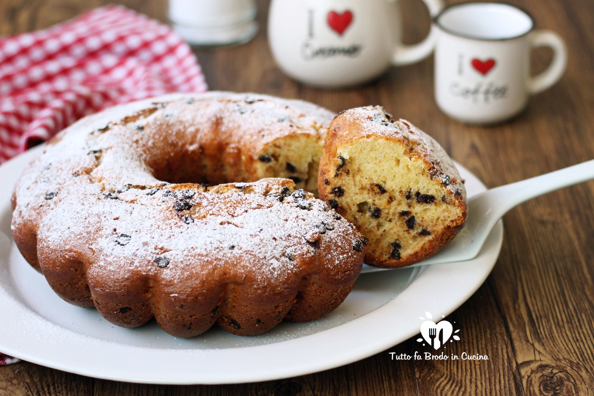 CIAMBELLA ALLA RICOTTA E CIOCCOLATO MORBIDA