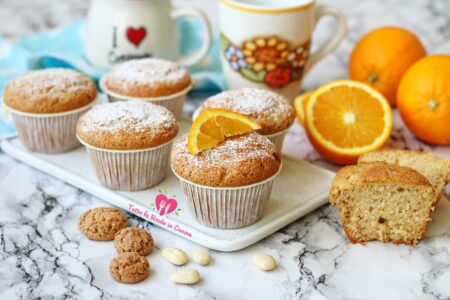 MUFFIN ALL’ARANCIA E AMARETTI BIMBY