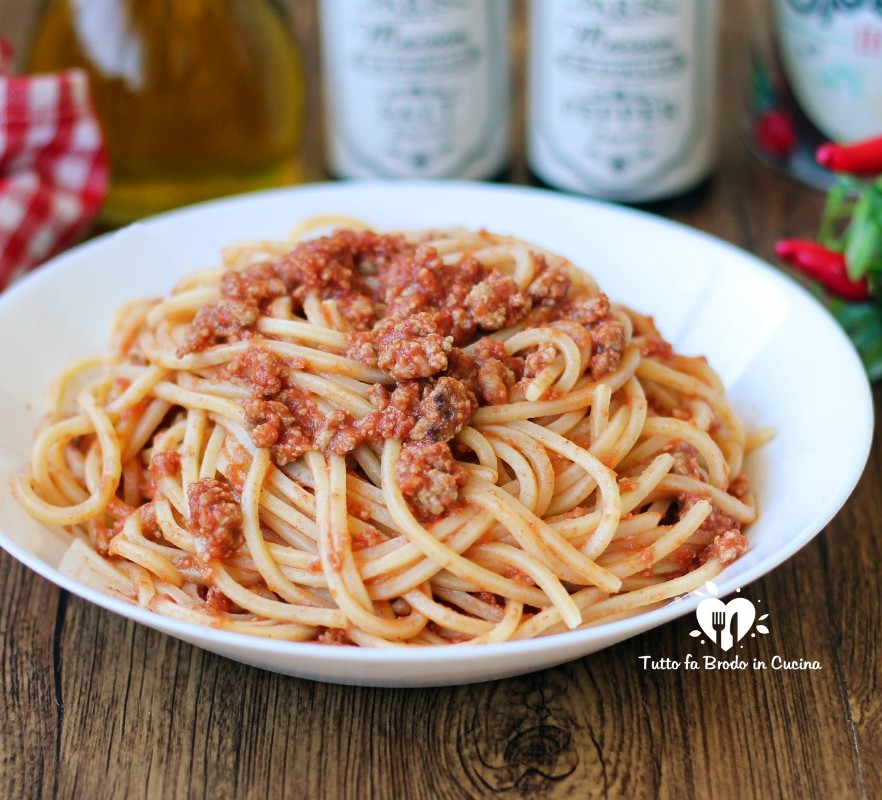 SPAGHETTI ALLA BOLOGNESE