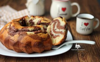 CIAMBELLA ALLA RICOTTA BICOLORE