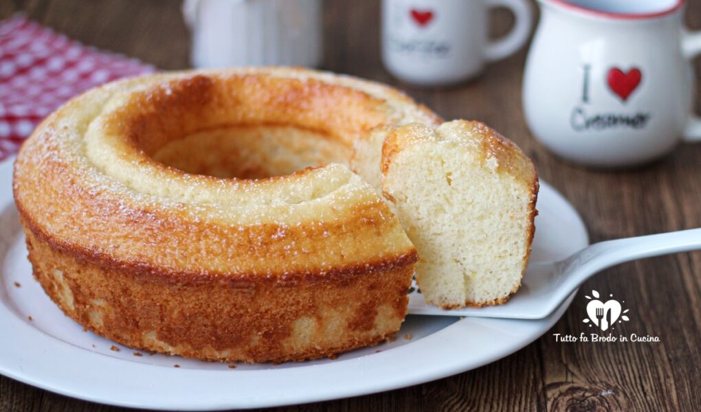CIAMBELLA ALLO YOGURT NUVOLA