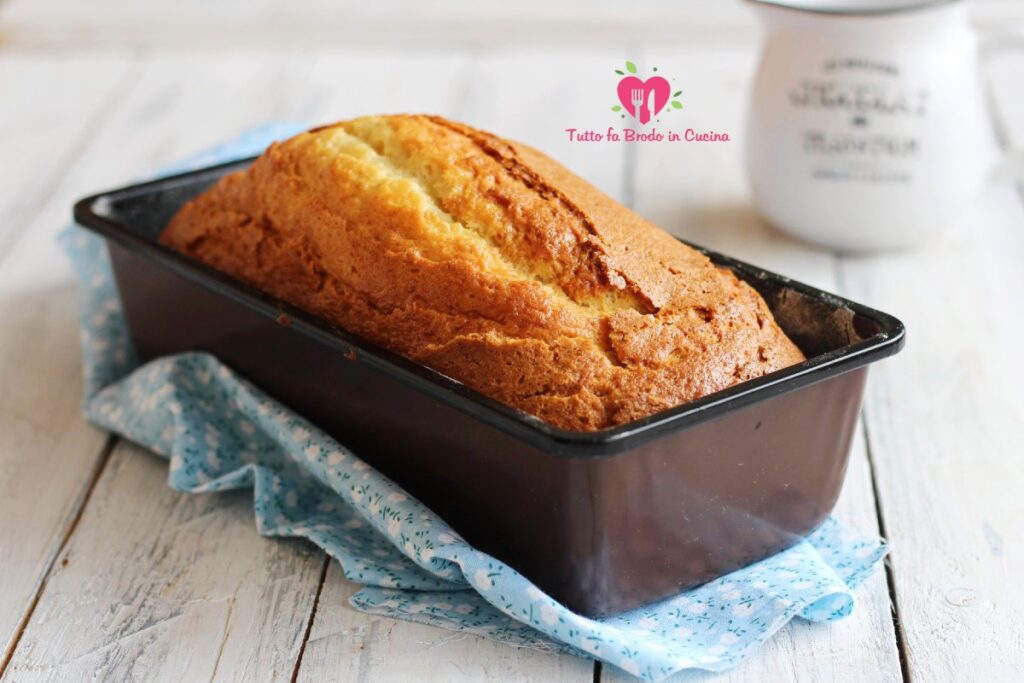 Plumcake Allo Yogurt Con E Senza Bimby Sofficissimo Tutto Fa Brodo In Cucina