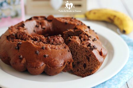 CIAMBELLA ALLA BANANA E CIOCCOLATO BIMBY