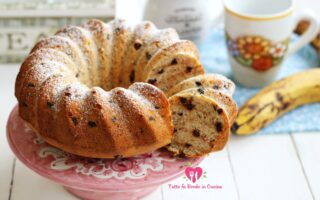 CIAMBELLA ALLE BANANE E CIOCCOLATO