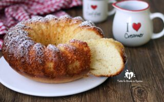 CIAMBELLA ALLO YOGURT MORBIDONA