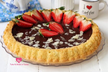 CROSTATA MORBIDA ALLA NUTELLA E FRAGOLE BIMBY