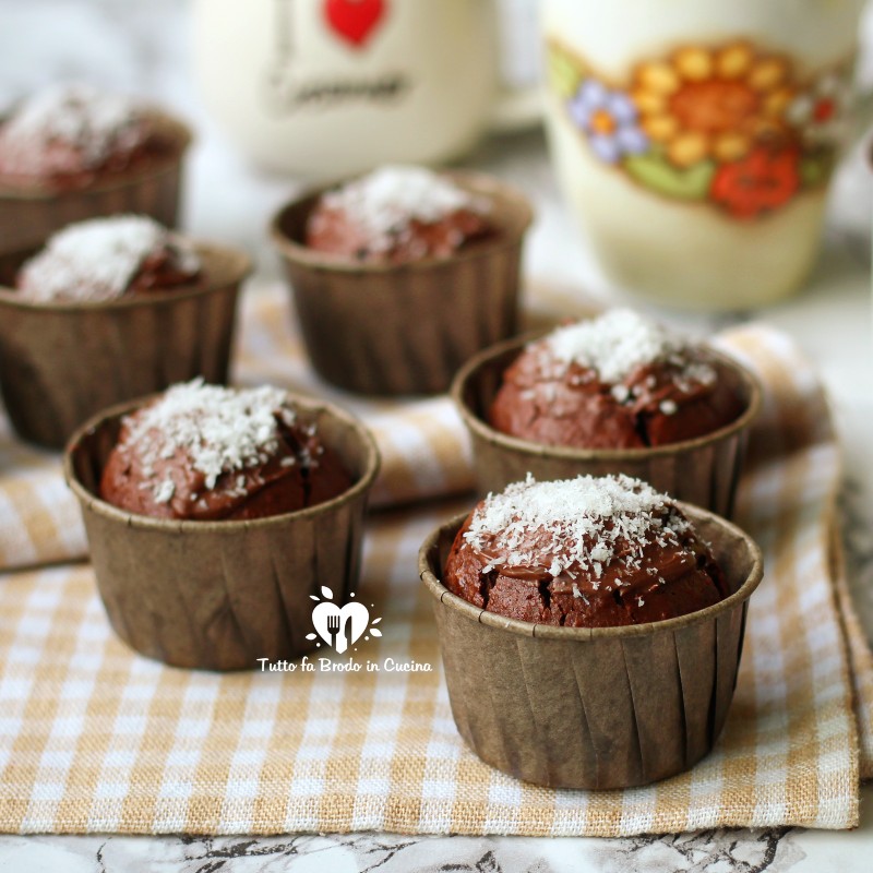 MUFFIN AL CACAO E COCCO