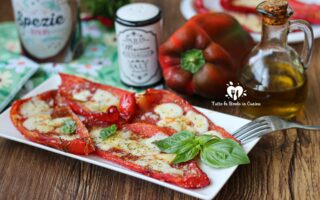 PEPERONI ALLA PIZZAIOLA CON SCAMORZA