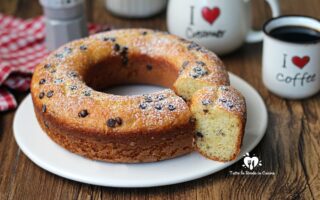 CIAMBELLA NUVOLA ALLA RICOTTA E CIOCCOLATO