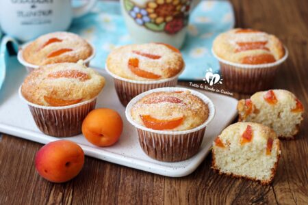 MUFFIN AL COCCO E ALBICOCCHE