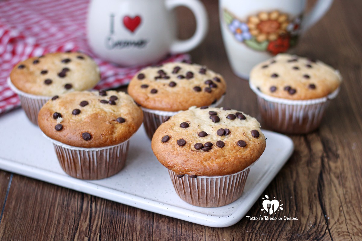 MUFFIN ALLO YOGURT ALTI E SOFFICI