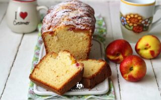 PLUMCAKE ALLE PESCHE E YOGURT BIMBY