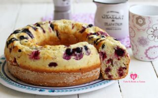 CIAMBELLA AI FRUTTI DI BOSCO E RICOTTA BIMBY