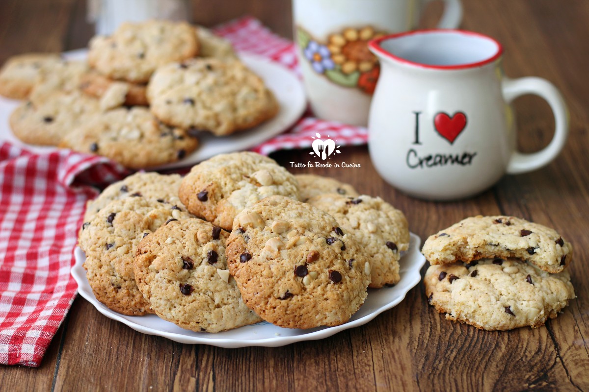 BISCOTTI VELOCI AL BICCHIERE Con Cioccolato Pinoli E Mandorle Tutto