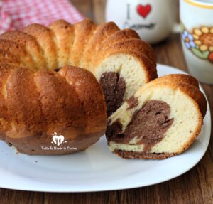 Ciambella Allo Yogurt Bicolore Morbida Anche Bimby Tutto Fa Brodo In Cucina