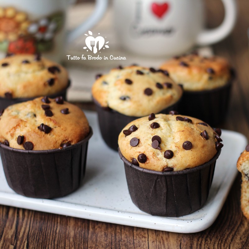 Muffin Allo Yogurt Con Gocce Di Cioccolato Soffici Tutto Fa Brodo In Cucina